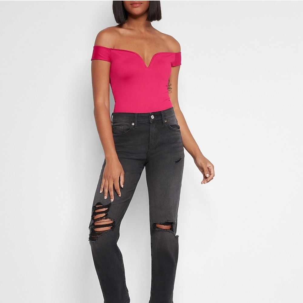 NWOT Express Body Contour Ribbed Off the Shoulder Sweetheart neckline bodysuit